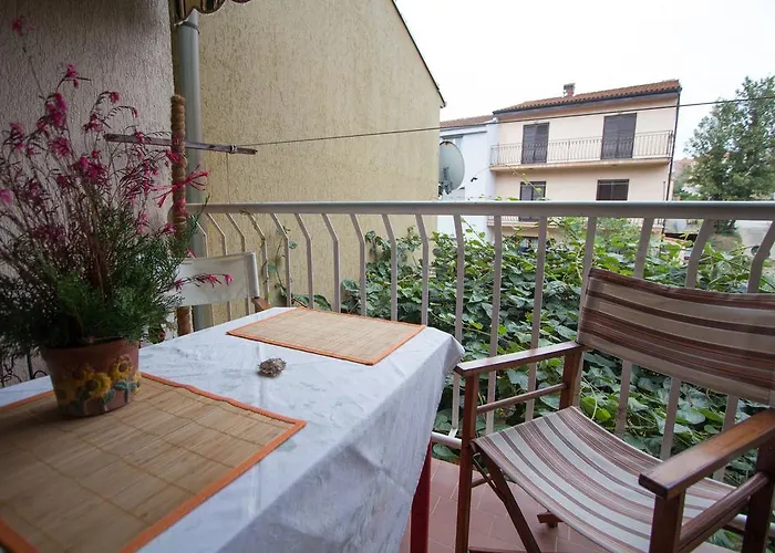 Cherry Apartment